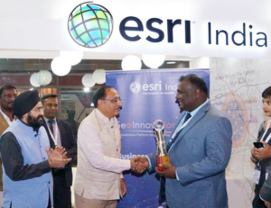 iSpatial Techno Solutions receives Esri GeoInnovation 2019 Award at the GeoSmart India